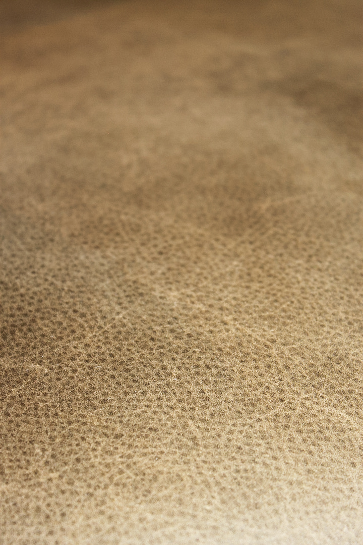 Conform Sessel Globe Bezug Sauvage Olive Holz Schale Conform Sessel Globe Bezug Sauvage Olive Holz Schale
